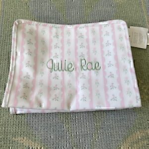 Julie Rae | no-size
