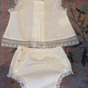 Amelia | 3-months