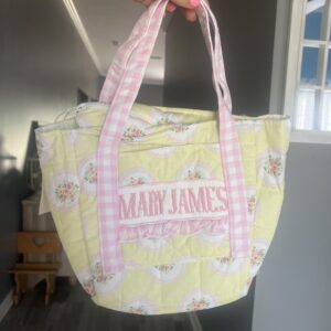 Mary James | no-size